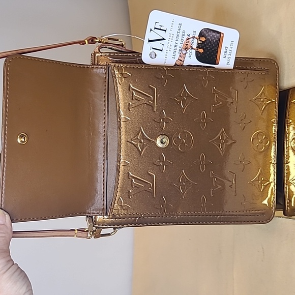 LOUIS VUITTON VINTAGE 2001 RARE FIND MONOGRAM VERNIS MOTT BAG NO LONGER PRODUCED - Picture 6 of 17